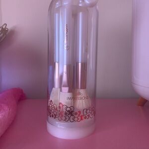 Impressions White Makeup Brushes & Tools Set